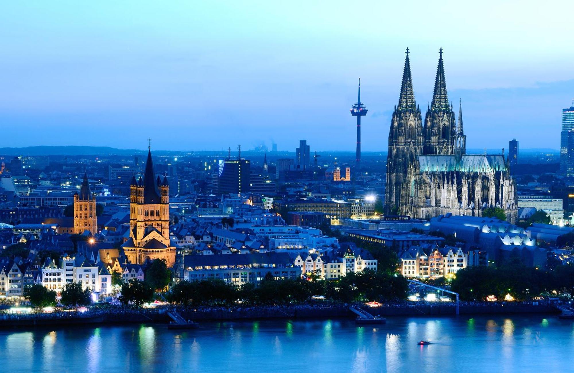 Hotel Alt Deutz City-Messe-Arena Kontaktloser Self Check-In Koln Bagian luar foto