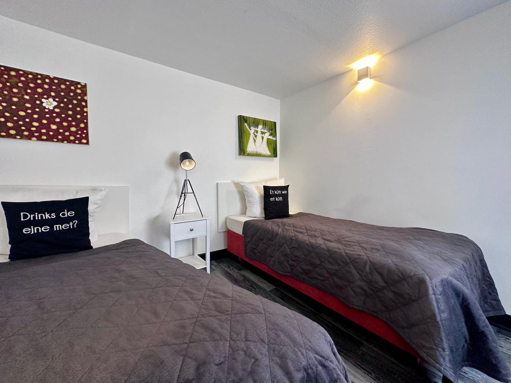 Hotel Alt Deutz City-Messe-Arena Kontaktloser Self Check-In Koln Bagian luar foto